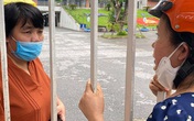 Nam sinh đến muộn không kịp vào thi tốt nghiệp THPT, đứng ngoài cổng khóc "con mất hết rồi" Nam sinh đến muộn không kịp vào thi tốt nghiệp THPT, đứng ngoài cổng khóc "con mất hết rồi"
