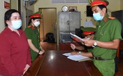 Người phụ nữ vay 2 tỷ đi đóng lãi, trả tiền góp Người phụ nữ vay 2 tỷ đi đóng lãi, trả tiền góp