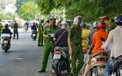 Phát lộ hàng trăm ngàn khẩu trang y tế không rõ nguồn gốc, Hà Nội vẫn có 22 người không chịu đeo khẩu trang Phát lộ hàng trăm ngàn khẩu trang y tế không rõ nguồn gốc, Hà Nội vẫn có 22 người không chịu đeo khẩu trang