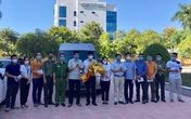 Tổ công tác "đặc biệt" vào TPHCM đón phụ nữ mang thai, trẻ em về quê Tổ công tác "đặc biệt" vào TPHCM đón phụ nữ mang thai, trẻ em về quê