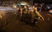 Hà Nội cảnh báo ngập nhiều nơi do mưa lớn vào sáng nay Hà Nội cảnh báo ngập nhiều nơi do mưa lớn vào sáng nay
