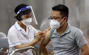 Hà Nội: Nghiêm cấm thu tiền, nhận "bồi dưỡng" liên quan đến tiêm vaccine COVID-19 Hà Nội: Nghiêm cấm thu tiền, nhận "bồi dưỡng" liên quan đến tiêm vaccine COVID-19