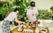 Đăng ảnh làm cơm cúng giỗ bố ở nhà, vợ chồng Khánh Thi để lộ vườn cây cảnh đắt đỏ cực thích mắt Đăng ảnh làm cơm cúng giỗ bố ở nhà, vợ chồng Khánh Thi để lộ vườn cây cảnh đắt đỏ cực thích mắt