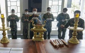 Quân đội làm lễ truy điệu, bàn giao tro cốt người mất vì COVID-19 Quân đội làm lễ truy điệu, bàn giao tro cốt người mất vì COVID-19