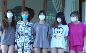 5 thiếu nữ "bay lắc" cùng nhóm bạn trai trong nhà nghỉ 5 thiếu nữ "bay lắc" cùng nhóm bạn trai trong nhà nghỉ