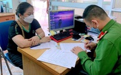 Quảng Ninh: Dán niêm phong cửa xe, phát hiện 1 người nằm trốn, không khai báo y tế Quảng Ninh: Dán niêm phong cửa xe, phát hiện 1 người nằm trốn, không khai báo y tế