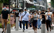 Lạc lõng, cô lập: Đây là những gì người không tiêm vaccine Covid tại Singapore đang cảm thấy ngay lúc này Lạc lõng, cô lập: Đây là những gì người không tiêm vaccine Covid tại Singapore đang cảm thấy ngay lúc này