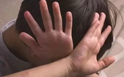 Con trai bị khó tiểu, mơ thấy ác mộng, bố mẹ đặt máy ghi âm phát hiện chuyện động trời ở trường, thầy giáo liền bị truy tố Con trai bị khó tiểu, mơ thấy ác mộng, bố mẹ đặt máy ghi âm phát hiện chuyện động trời ở trường, thầy giáo liền bị truy tố
