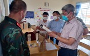 Thứ trưởng Nguyễn Trường Sơn: Cần quan tâm hơn tới đội ngũ thầy thuốc ở tâm dịch Thứ trưởng Nguyễn Trường Sơn: Cần quan tâm hơn tới đội ngũ thầy thuốc ở tâm dịch