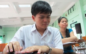 Thí sinh nghèo và giấc mơ đại học: Người chạm vào, người tuột khỏi tầm tay Thí sinh nghèo và giấc mơ đại học: Người chạm vào, người tuột khỏi tầm tay