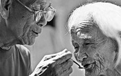 Người già đơn thân đừng ngại “đi bước nữa” Người già đơn thân đừng ngại “đi bước nữa”
