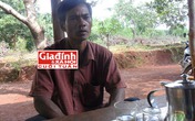 Giọt nước mắt cay đắng của người cha vô tình biến thành “hổ dữ” vì đứa con bất trị Giọt nước mắt cay đắng của người cha vô tình biến thành “hổ dữ” vì đứa con bất trị