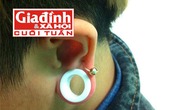 Rùng mình với thú chơi nong tai, xẻ lưỡi của giới trẻ Hà thành Rùng mình với thú chơi nong tai, xẻ lưỡi của giới trẻ Hà thành