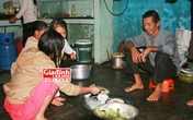Hành trình 20 năm lưu lạc và ngày đoàn viên đẫm nước mắt của một ngư dân rơi giữa biển khơi Hành trình 20 năm lưu lạc và ngày đoàn viên đẫm nước mắt của một ngư dân rơi giữa biển khơi