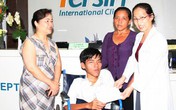 Tiếp sức Toàn "xe lăn" chinh phục Đại học Sài Gòn Tiếp sức Toàn "xe lăn" chinh phục Đại học Sài Gòn