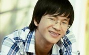 Quán quân Vietnam Got Talent từng bán sách dạo và làm bồi bàn Quán quân Vietnam Got Talent từng bán sách dạo và làm bồi bàn