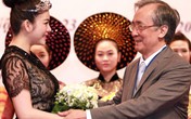 Lý Nhã Kỳ được lựa chọn làm Đại sứ Nữ hoàng trang sức Lý Nhã Kỳ được lựa chọn làm Đại sứ Nữ hoàng trang sức