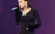 Sao Việt khéo "che chắn" trong trang phục hở hang Sao Việt khéo "che chắn" trong trang phục hở hang