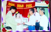 Chuyện tình "cô dâu tí hon" và chàng trai tật nguyền Chuyện tình "cô dâu tí hon" và chàng trai tật nguyền