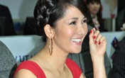 Diva Việt quyến rũ khi diện váy gam đỏ Diva Việt quyến rũ khi diện váy gam đỏ