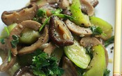 Thêm một món mướp xào cho cả nhà ngon miệng! Thêm một món mướp xào cho cả nhà ngon miệng!
