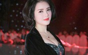 Phong cách cổ điển "thăng hạng" của Lý Nhã Kỳ Phong cách cổ điển "thăng hạng" của Lý Nhã Kỳ