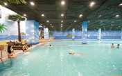Thỏa sức bơi lội trong mùa đông với bể bơi bốn mùa 4000 m² Thỏa sức bơi lội trong mùa đông với bể bơi bốn mùa 4000 m²
