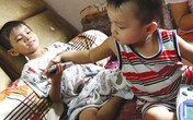 Cứu sống hai bé bị cuồng sát Cứu sống hai bé bị cuồng sát
