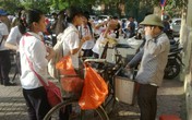 Ẩn họa “đồ ăn nhanh” tại cổng trường học Ẩn họa “đồ ăn nhanh” tại cổng trường học