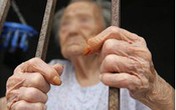 Mẹ 'đại gia' viết đơn từ con Mẹ 'đại gia' viết đơn từ con