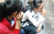 Cháy bằng đại học, nữ sinh viên khóc nức nở Cháy bằng đại học, nữ sinh viên khóc nức nở
