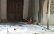 Dùng gạch đánh chết vợ cũ và tình địch Dùng gạch đánh chết vợ cũ và tình địch