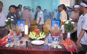 Đẫm nước mắt tiễn đưa hai anh em chết đuối trước ngày thi Đẫm nước mắt tiễn đưa hai anh em chết đuối trước ngày thi