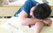 Nói gì với con khi bài thi không như ý? Nói gì với con khi bài thi không như ý?