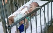 Không xin được tiền trả nợ cờ bạc, bố đâm con rồi tự tử Không xin được tiền trả nợ cờ bạc, bố đâm con rồi tự tử
