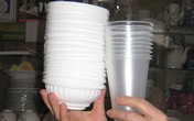 Cốc, đĩa, bát giấy: Chỉ đựng đồ nóng ở ngưỡng 40oC Cốc, đĩa, bát giấy: Chỉ đựng đồ nóng ở ngưỡng 40oC