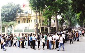 Nước mắt trước căn nhà số 30 Hoàng Diệu Nước mắt trước căn nhà số 30 Hoàng Diệu