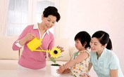 Bất lực nhìn bà ngoại chiều hư cháu Bất lực nhìn bà ngoại chiều hư cháu