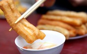 Ngày gió về đi ăn quẩy nóng, bánh gối lót dạ Ngày gió về đi ăn quẩy nóng, bánh gối lót dạ