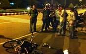 Đi học về, nam sinh bất ngờ bị côn đồ đâm chết Đi học về, nam sinh bất ngờ bị côn đồ đâm chết