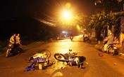 Xe máy tông nhau kinh hoàng, 3 người nguy kịch Xe máy tông nhau kinh hoàng, 3 người nguy kịch