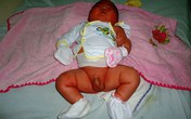 Bé sơ sinh nặng gần 6 kg ở Bình Định Bé sơ sinh nặng gần 6 kg ở Bình Định