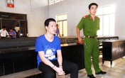 Chở “bồ nhí” 12 tuổi về nhà giao cấu Chở “bồ nhí” 12 tuổi về nhà giao cấu