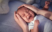 Mẹ lơ là, ôsin cho con ăn bẩn Mẹ lơ là, ôsin cho con ăn bẩn