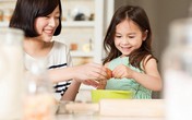 Những việc nhà mẹ nên giao cho bé 2-4 tuổi làm Những việc nhà mẹ nên giao cho bé 2-4 tuổi làm