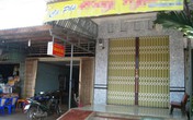Phó công an tắm chung với vợ hàng xóm Phó công an tắm chung với vợ hàng xóm