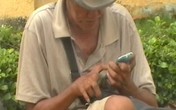 Choáng với ông già ăn xin xài… iPhone Choáng với ông già ăn xin xài… iPhone