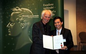 Người Việt Nam đầu tiên nhận giải thưởng của Quỹ Alexander von Humboldt Người Việt Nam đầu tiên nhận giải thưởng của Quỹ Alexander von Humboldt