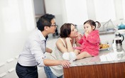 Nực cười chuyện bố mẹ… giành ăn của con Nực cười chuyện bố mẹ… giành ăn của con