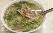 Bún thang giá 20.000 đồng giữa lòng phố cổ Bún thang giá 20.000 đồng giữa lòng phố cổ